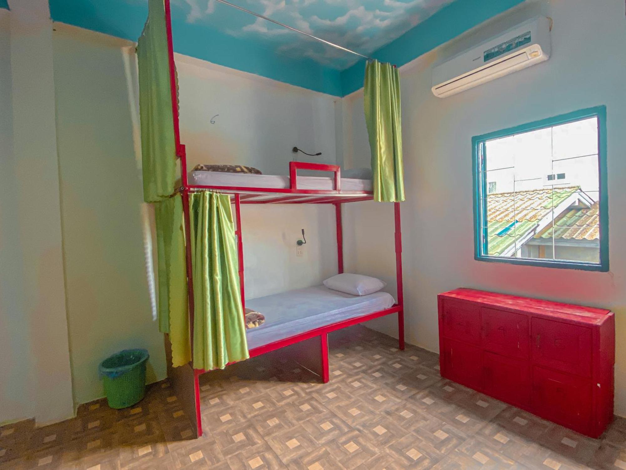 Vang Vieng Ruby Backpackers Hostel Eksteriør billede