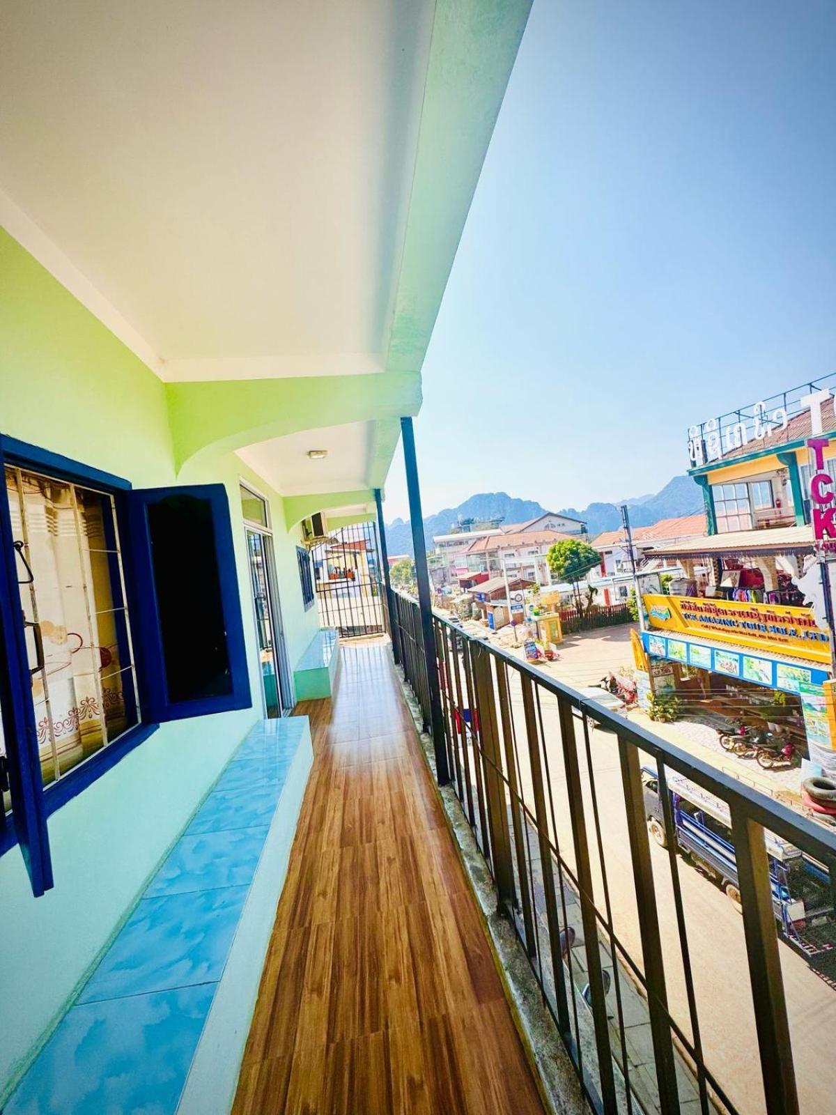 Vang Vieng Ruby Backpackers Hostel Eksteriør billede