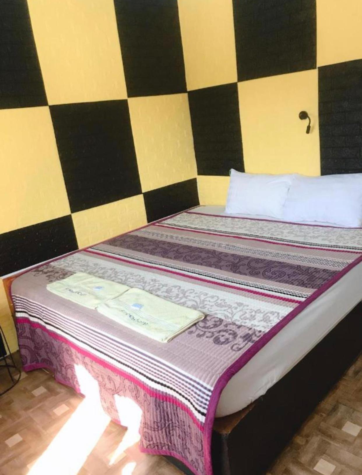 Vang Vieng Ruby Backpackers Hostel Eksteriør billede